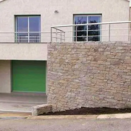 Maison Confortable Avec Vue Sur La Et La Montagne A Oletta. 奥莱塔